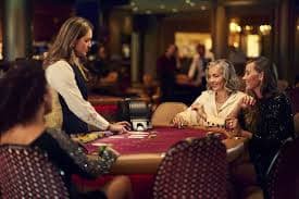 Tampilan meja permainan Live Casino blackjack di platform 808live dengan dealer profesional